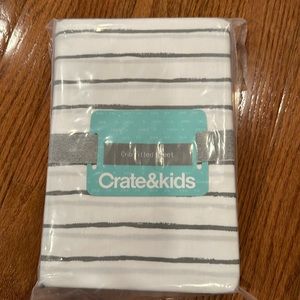 NWT crate &kids fitted crib sheet